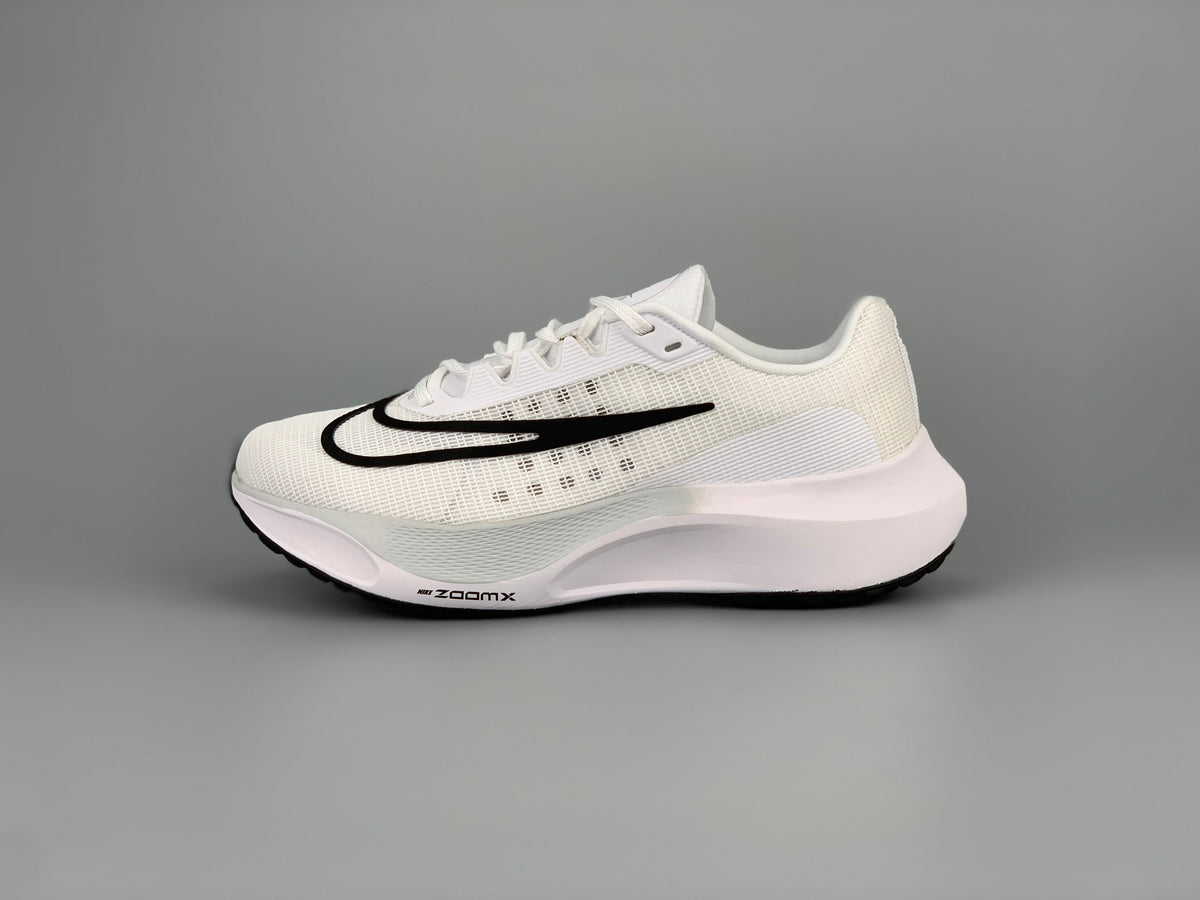 Nike Air ZoomX Fly 5