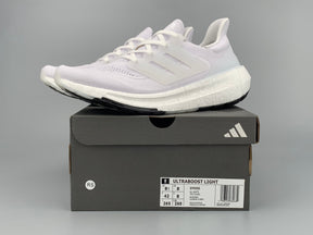 Adidas Ultraboost Light 23