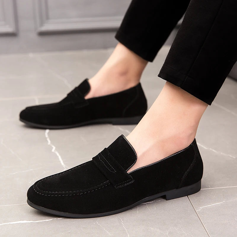 Loafer Mocassim de Couro Camurça Covet