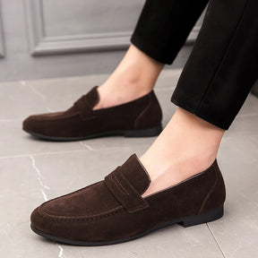 Loafer Mocassim de Couro Camurça Covet