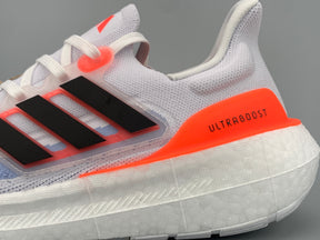 Adidas Ultraboost Light 23