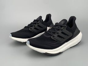 Adidas Ultraboost Light 23