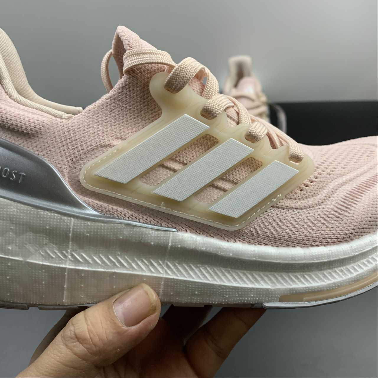 Adidas Ultraboost Light 23