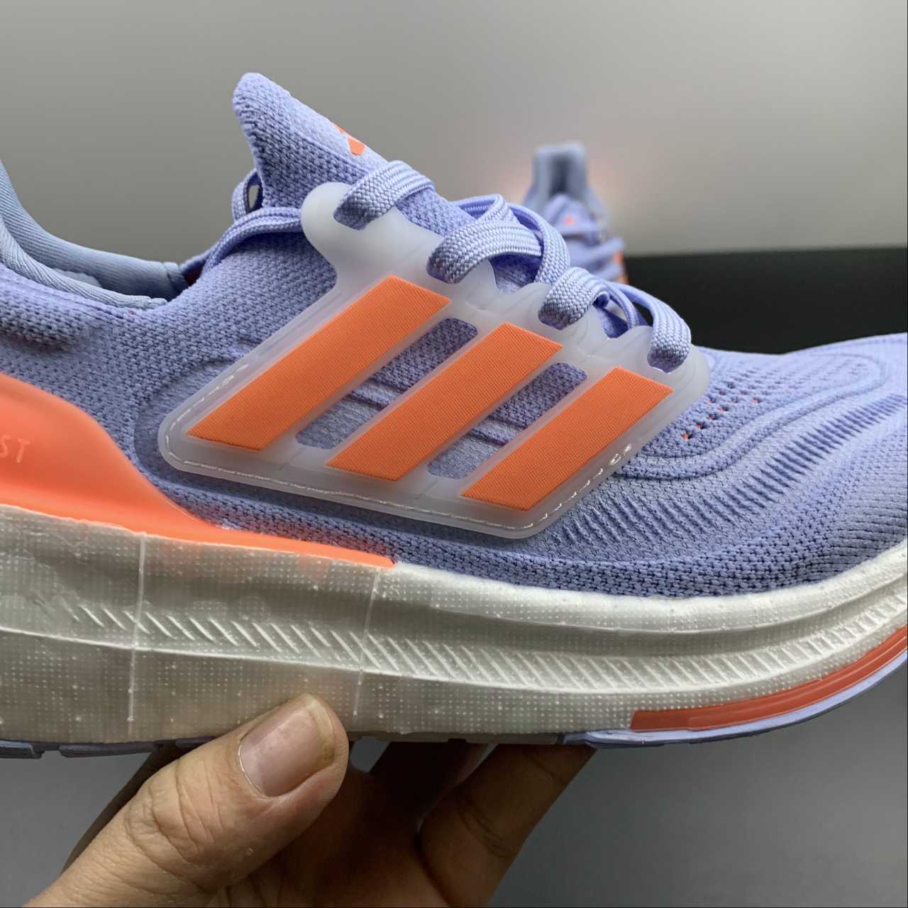 Adidas Ultraboost Light 23